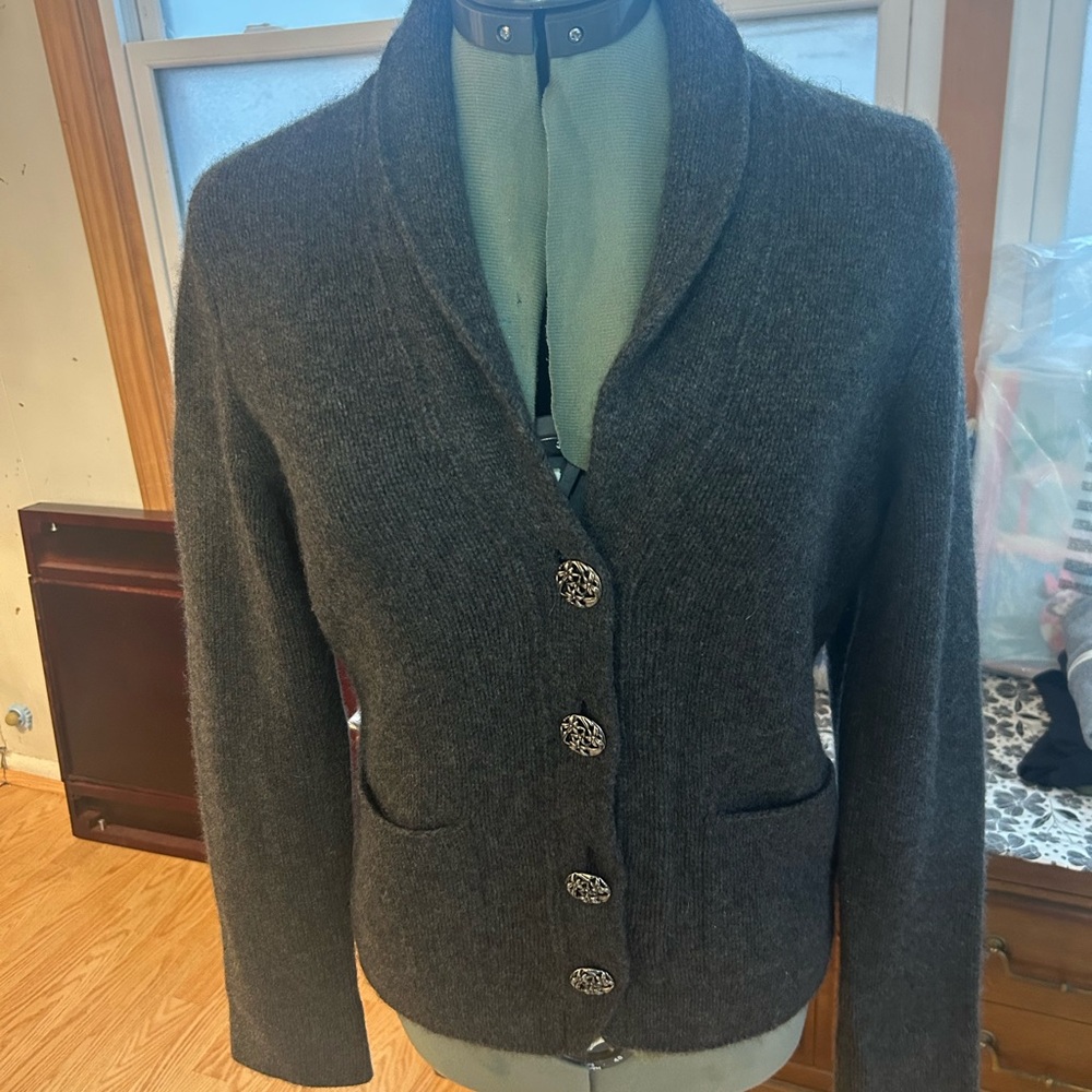 EUC White + Warren 100% Cashmere Charcoal Blazer with Button Detail